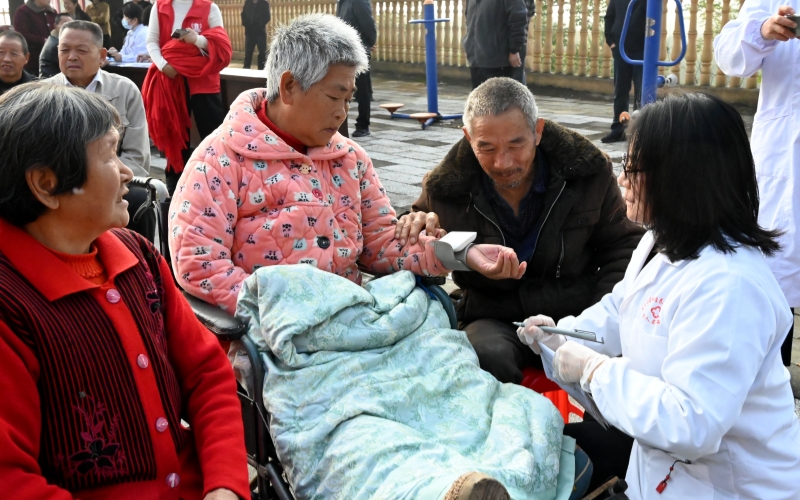 孝亲敬老活动现场。