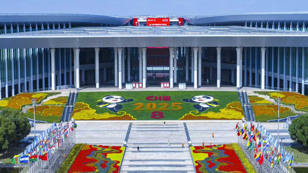 “四叶草”敞开怀抱迎接八方宾客。王初摄