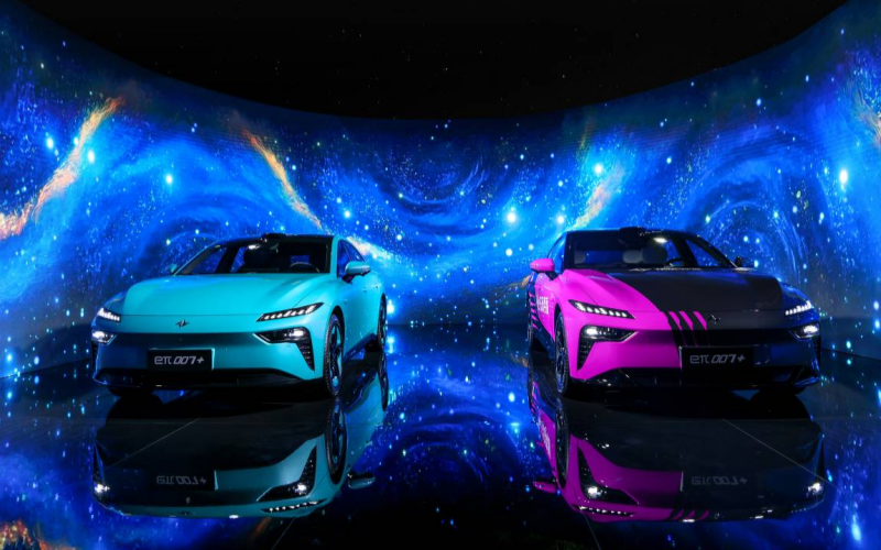 东风奕派eπ007+上市。