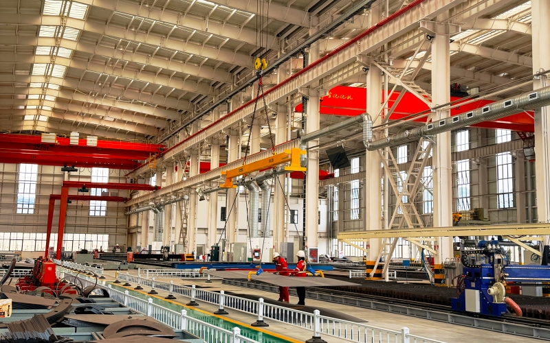 在宜昌猇亭区,湖北移动助力宜化化机打造万兆智能工厂。