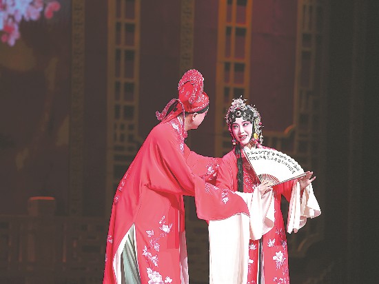 昆曲《桃花扇》选段“眠香”。 本报通讯员 赵瑞瑞 摄