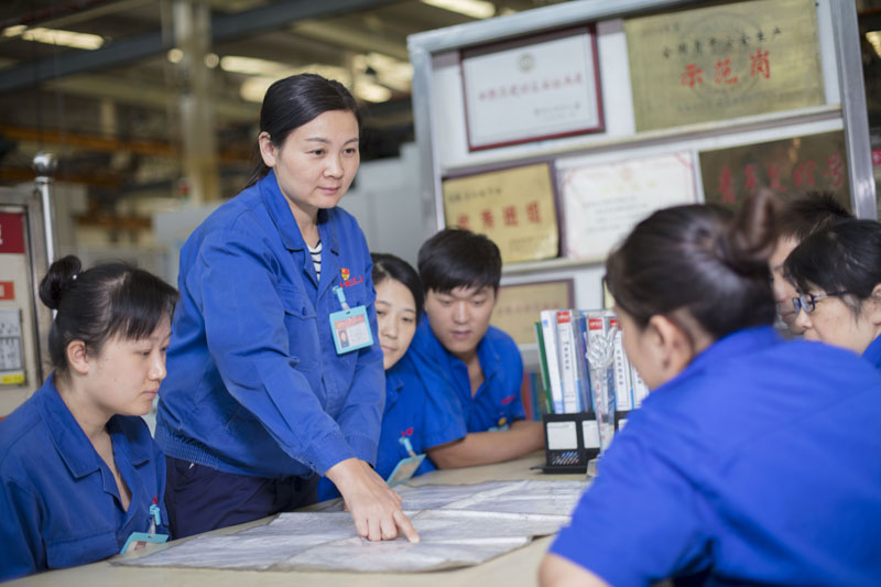 董慧做好“传帮带”培训工作。