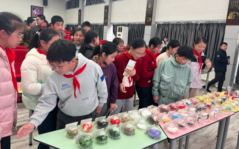 禁毒课堂进校园。