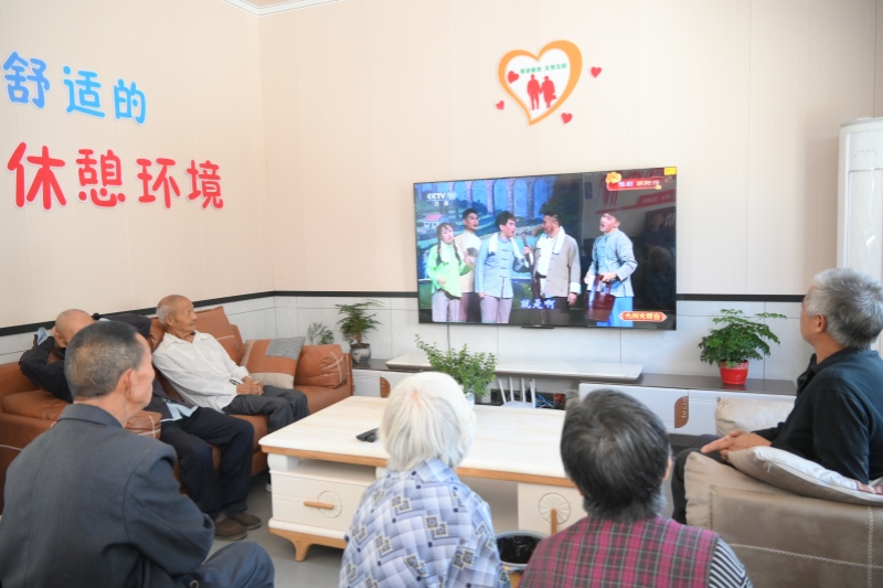 竹溪县肖家边老年之家。师立林摄
